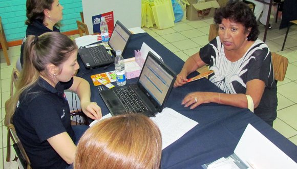 Usuarios de centro de salud ambiental de Arica cuentan ahora con dentista, matrona y kinesiólogo Usuarios de centro de salud ambiental de Arica cuentan ahora con dentista, matrona y kinesiólogo