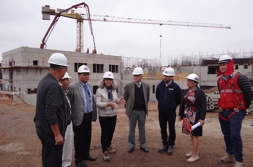 Dirigentes sociales ven avances de construcción del nuevo Cesfam Sur