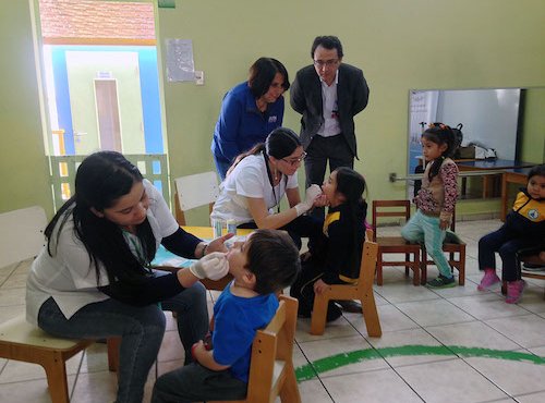Seis mil niñas y niños de Arica y Parinacota acceden a programa dental Sembrando Sonrisas