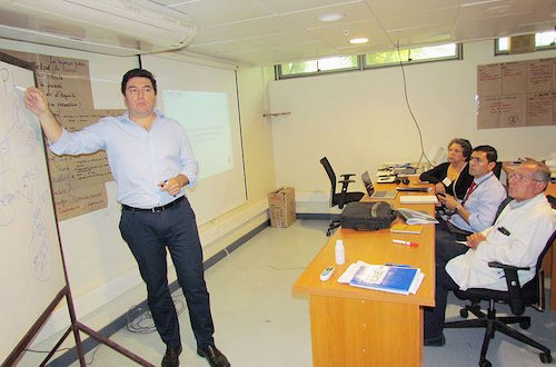 Directivos del SSA y Hospital se capacitaron en Redes Integradas de Servicios de Salud, RISS