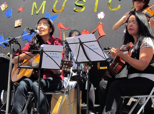Arica: Personas usuarias de la red de salud mental lanzaron el disco “Simple y Natural”