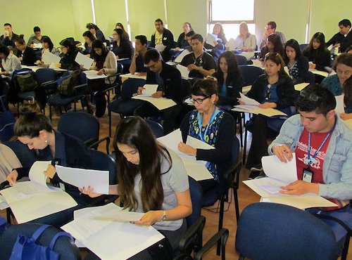 Arica: Equipos se capacitaron sobre automanejo en la atención de personas con diabetes e hipertensión