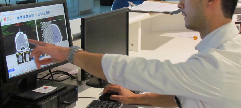 Hospital de Arica realizó inédita neurocirugía en paciente con fractura cervical