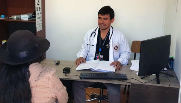 Doce médicos y cuatro dentistas se incorporan a la atención primaria de Arica y Parinacota Doce médicos y cuatro dentistas se incorporan a la atención primaria de Arica y Parinacota