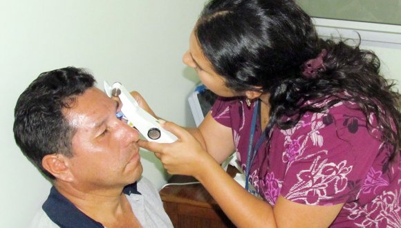Servicio de Salud Arica realizó operativo para conmemorar la semana mundial del glaucoma Servicio de Salud Arica realizó operativo para conmemorar la semana mundial del glaucoma