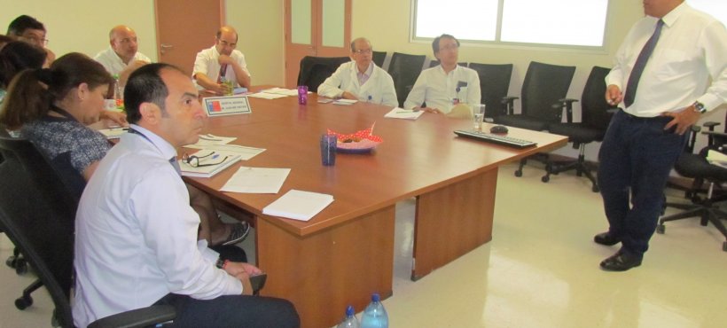 Diputado Juan Luis Castro visitó Hospital Regional de Arica