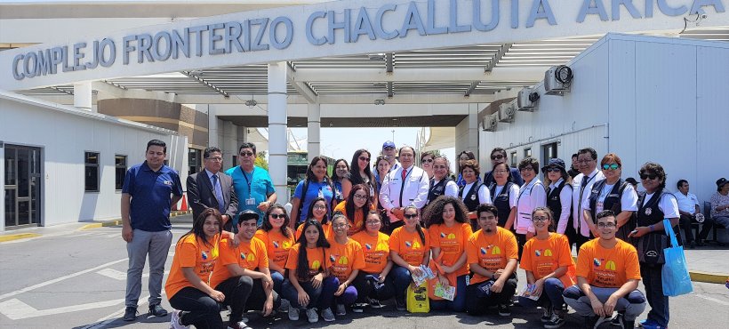 Servicio de Salud Arica promueve prevención de tuberculosis en Complejo Fronterizo Chacalluta