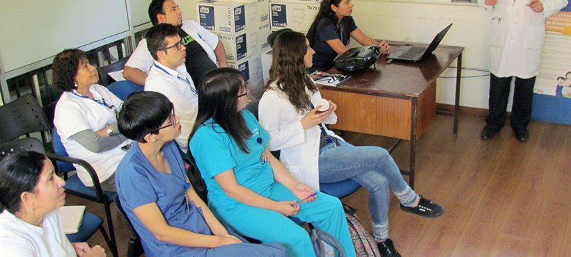 Servicio de Salud Arica capacita a equipos de CESFAM y SAPU en detección de enfermedades transmitidas por mosquito Aedes aegypti