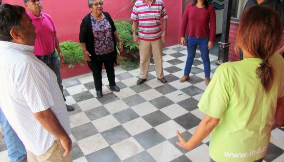 Servicio de Salud Arica invita a usuarios PRAIS a talleres para fomentar la autovalencia en el adulto mayor