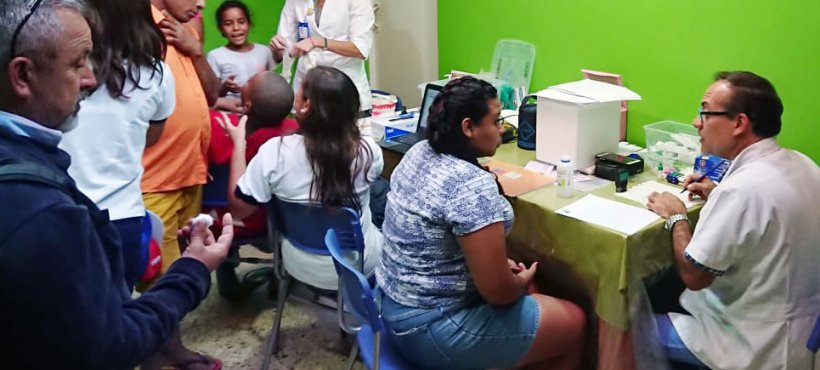 CESFAM Bertín Soto de Arica realizó operativo de salud para personas migrantes