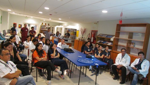 Servicio de Salud Arica capacita a personal de urgencia en detección de dengue, fiebre amarilla, Virus Zika y Chikungunya