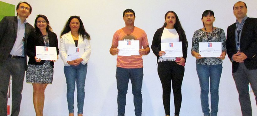 Servicio de Salud Arica entregó becas de estudios superiores a trabajadores y a sus hijos