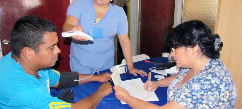 Servicio de Salud Arica dispuso de puesto médico en terminal de buses en respuesta a la alerta roja meteorológica