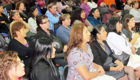 Servicio de Salud Arica y Hospital Regional realizaron charlas educativas a 490 mujeres trabajadoras