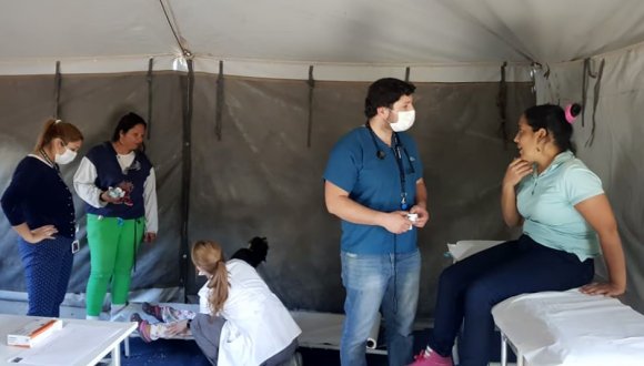 Servicio de Salud Arica realiza atenciones diarias en Complejo Fronterizo Chacalluta