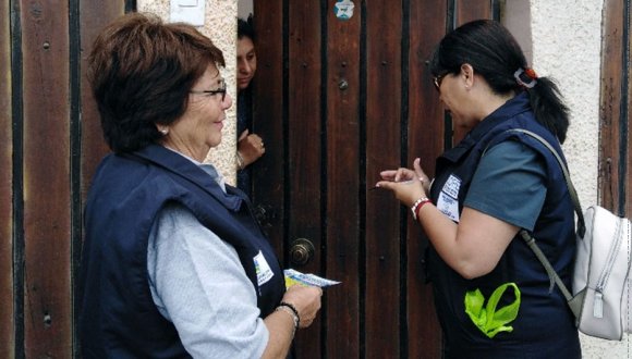 Dirigentes vecinales de CESFAM Bertín Soto de Arica llegaron a 4 mil hogares en puerta a puerta