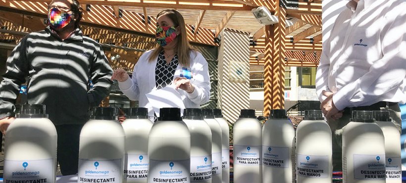 Servicio de Salud Arica recibió donaciones de empresas Corpesca y Golden Omega para plan de acción covid-19