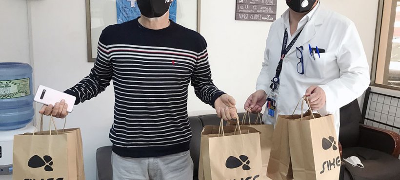 Servicio de Salud Arica recibió donación de mascarillas reutilizables de empresa regional