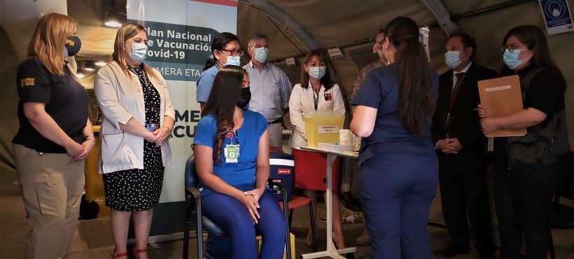 Con funcionarios del Hospital Dr. Juan Noé se inició proceso de vacunación a personal de salud en la Región de Arica y Parinacota Con funcionarios del Hospital Dr. Juan Noé se inició proceso de vacunación a personal de salud en la Región de Arica y Parinacota