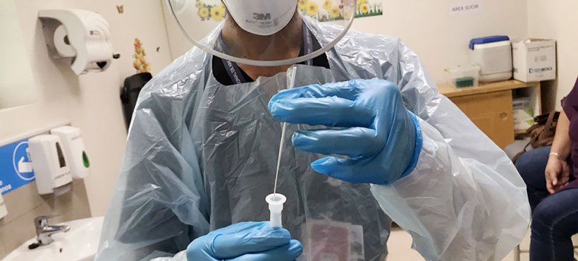 Servicio de Salud Arica implementa el test rápido de covid-19 en la urgencia respiratoria del Hospital Regional Servicio de Salud Arica implementa el test rápido de covid-19 en la urgencia respiratoria del Hospital Regional