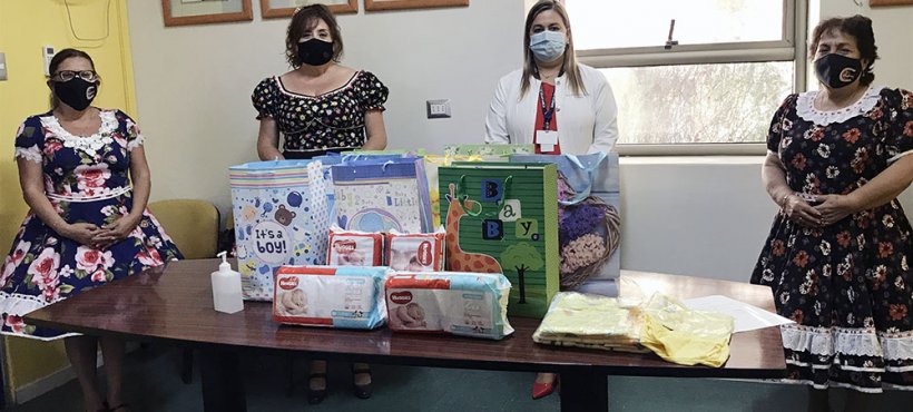 Damas del Club de Huasos realizaron un donativo para los bebés del Hospital Regional de Arica Damas del Club de Huasos realizaron un donativo para los bebés del Hospital Regional de Arica