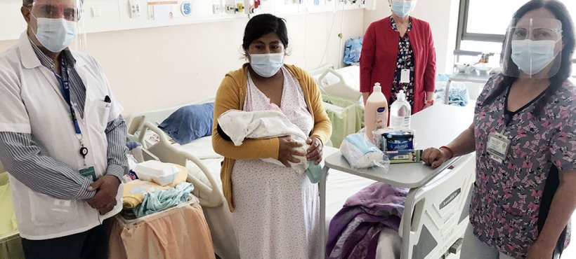 Servicio de Salud Arica aportó con cobertores y con kits de higiene para usuarias del servicio de maternidad del Hospital Regional Servicio de Salud Arica aportó con cobertores y con kits de higiene para usuarias del servicio de maternidad del Hospital Regional