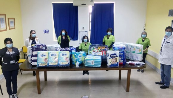 Unidad de acompañamiento espiritual realizó una donación de más de 3 mil implementos para pacientes del Hospital de Arica Unidad de acompañamiento espiritual realizó una donación de más de 3 mil implementos para pacientes del Hospital de Arica