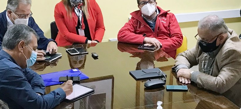 Servicio de Salud Arica realizó segunda mesa regional con parlamentarios y autoridades de gobierno Servicio de Salud Arica realizó segunda mesa regional con parlamentarios y autoridades de gobierno
