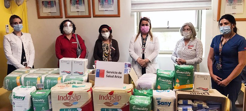Damas de Rojo entregó donativo para personas mayores hospitalizadas en el Hospital de Arica Damas de Rojo entregó donativo para personas mayores hospitalizadas en el Hospital de Arica