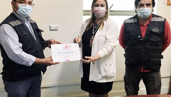 Servicio de Salud Arica agradeció a empresa que colaboró con climatización de puesto de atención médica del Ejército Servicio de Salud Arica agradeció a empresa que colaboró con climatización de puesto de atención médica del Ejército