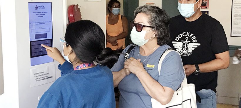 Hospital Regional de Arica habilitó tótem para la atención de público en la farmacia