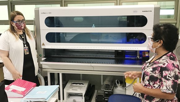 Laboratorio del Hospital de Arica dio un salto tecnológico durante la pandemia de covid-19