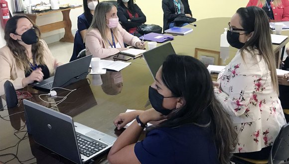 Servicio de Salud, SEREMI y atención primaria acuerdan reforzamiento de vacuna influenza en escuelas Servicio de Salud, SEREMI y atención primaria acuerdan reforzamiento de vacuna influenza en escuelas