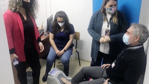 Funcionarios de Servicio de Salud Arica y Hospital Regional acceden a examen gratuito de densitometrÃa ósea Funcionarios de Servicio de Salud Arica y Hospital Regional acceden a examen gratuito de densitometrÃa ósea