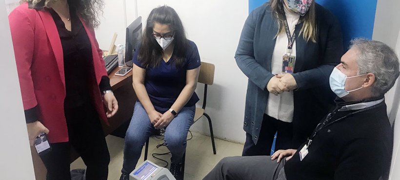 Funcionarios de Servicio de Salud Arica y Hospital Regional acceden a examen gratuito de densitometría ósea Funcionarios de Servicio de Salud Arica y Hospital Regional acceden a examen gratuito de densitometría ósea