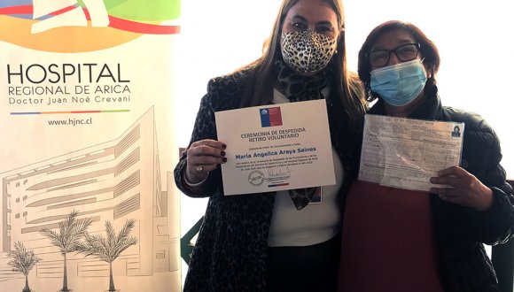 Servicio de Salud Arica rindió homenaje a trabajadores del Hospital Regional que se acogieron a retiro voluntario Servicio de Salud Arica rindió homenaje a trabajadores del Hospital Regional que se acogieron a retiro voluntario