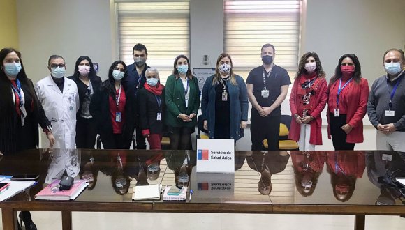 Jefa nacional del programa de VIH se reunió con equipos del Servicio de Salud Arica y Hospital Regional Jefa nacional del programa de VIH se reunió con equipos del Servicio de Salud Arica y Hospital Regional