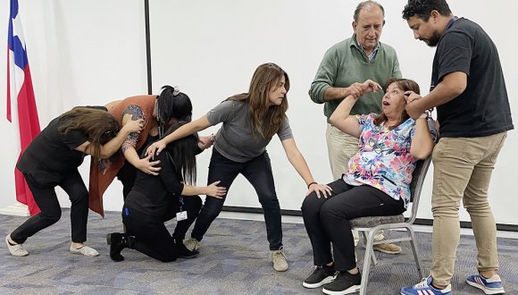 Servicio de Salud Arica sensibilizó a equipos de la red asistencial en programa de reparación PRAIS