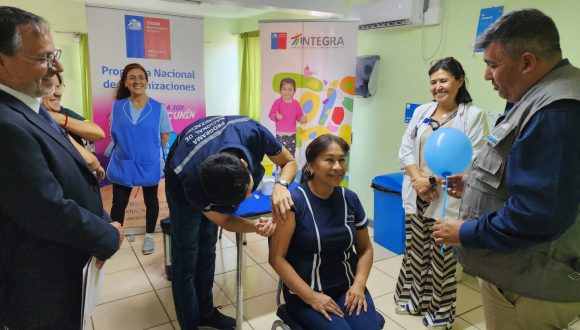 Sector Salud dio el vamos a campaña anti influenza y Covid-19 “Vacúnate con la Dupla”