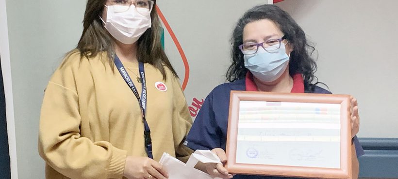 Hospital de Arica entregó reconocimientos a personas usuarias en el día de donante de sangre Hospital de Arica entregó reconocimientos a personas usuarias en el día de donante de sangre