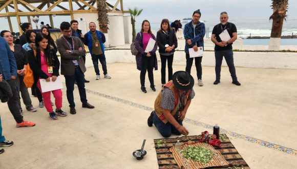 Servicio de Salud Arica y Parinacota realizó jornada para buen trato a personas mayores en atención primaria Servicio de Salud Arica y Parinacota realizó jornada para buen trato a personas mayores en atención primaria