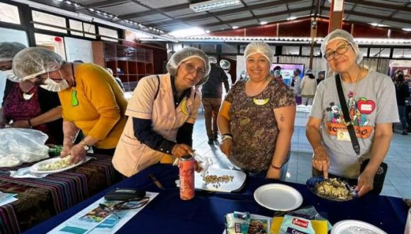 Servicio de Salud Arica y Parinacota realizó taller para aprender a cocinar recetas saludables Servicio de Salud Arica y Parinacota realizó taller para aprender a cocinar recetas saludables