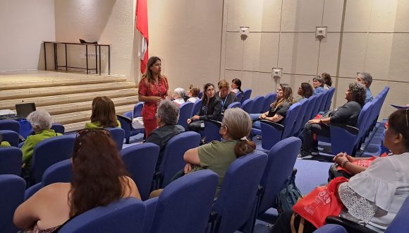 Servicio de Salud Arica y Parinacota realizó conversatorio sobre cáncer ginecológico Servicio de Salud Arica y Parinacota realizó conversatorio sobre cáncer ginecológico