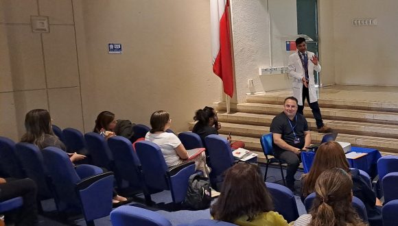 El Servicio de Salud Arica y Parinacota y Hospital Regional aprueban Primera PolÃtica de Género El Servicio de Salud Arica y Parinacota y Hospital Regional aprueban Primera PolÃtica de Género