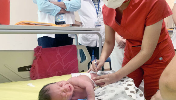 Hospital de Arica partió con 95% de cobertura en inmunización de recién nacidos contra el sincicial Hospital de Arica partió con 95% de cobertura en inmunización de recién nacidos contra el sincicial