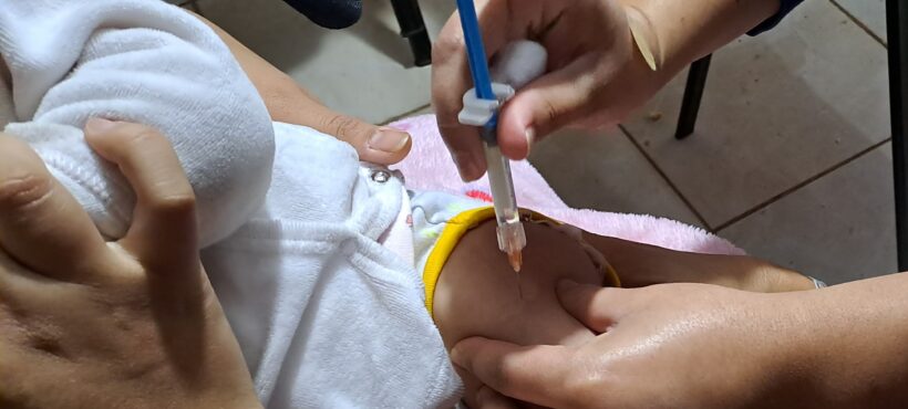 Servicio de Salud Arica y Parinacota inmunizó puerta a puerta contra el virus sincicial Servicio de Salud Arica y Parinacota inmunizó puerta a puerta contra el virus sincicial