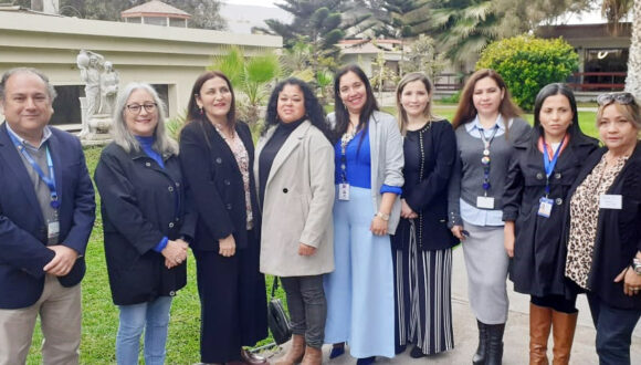 Referentes de participación ciudadana de servicios de salud de la zona centro norte se reunieron en Arica Referentes de participación ciudadana de servicios de salud de la zona centro norte se reunieron en Arica