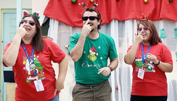 Servicio de Salud Arica y Parinacota y hospital regional celebraron la Navidad junto a la comunidad usuaria Servicio de Salud Arica y Parinacota y hospital regional celebraron la Navidad junto a la comunidad usuaria