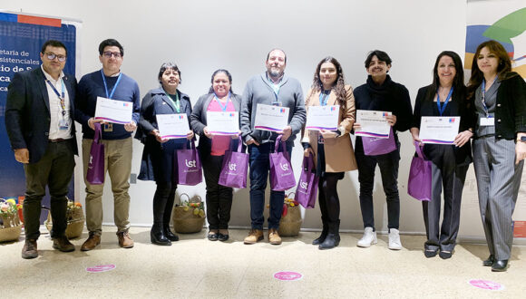 Servicio de Salud y Hospital de Arica lanzaron campañas de buen trato y de prevención de caÃdas Servicio de Salud y Hospital de Arica lanzaron campañas de buen trato y de prevención de caÃdas