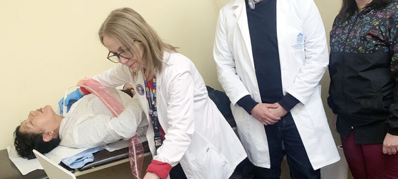 Profesionales de UC Christus colaboraron en operativo de ecografías en el CESFAM de Putre Profesionales de UC Christus colaboraron en operativo de ecografías en el CESFAM de Putre